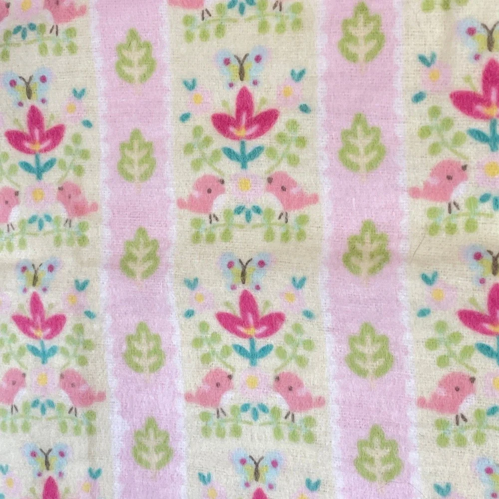 Handmade‎ Baby Quilt Blanket Pink Yellow Floral Bee Print Fleece 34.5 x 33.75